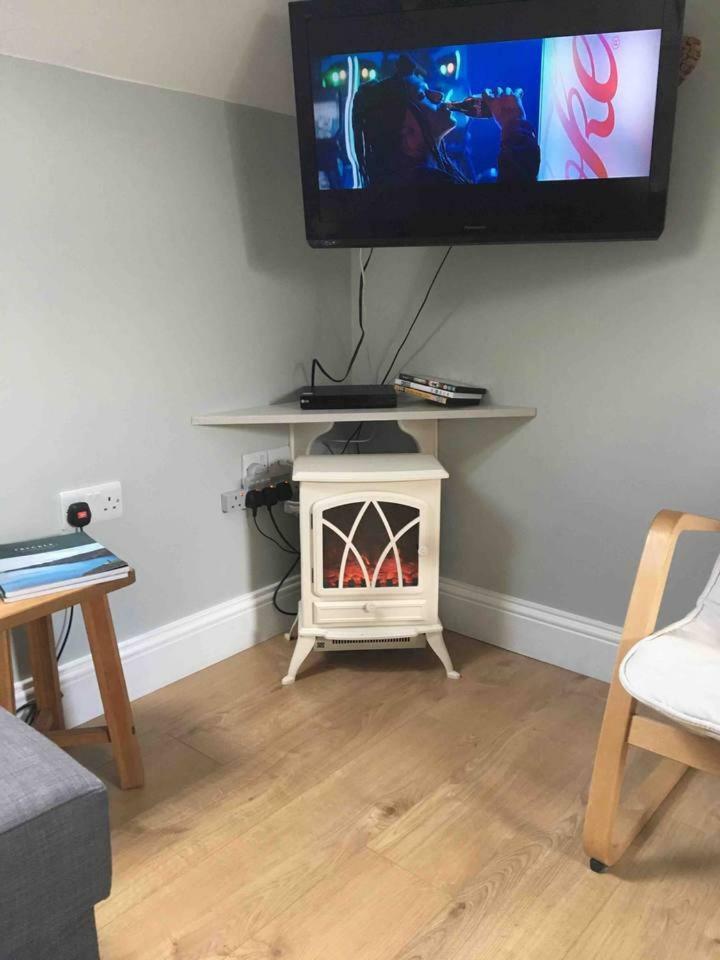 Hill House Apartment Maghera  Екстериор снимка