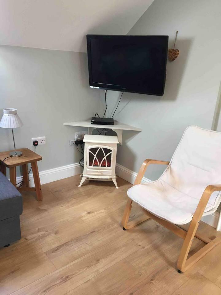 Hill House Apartment Maghera  Екстериор снимка
